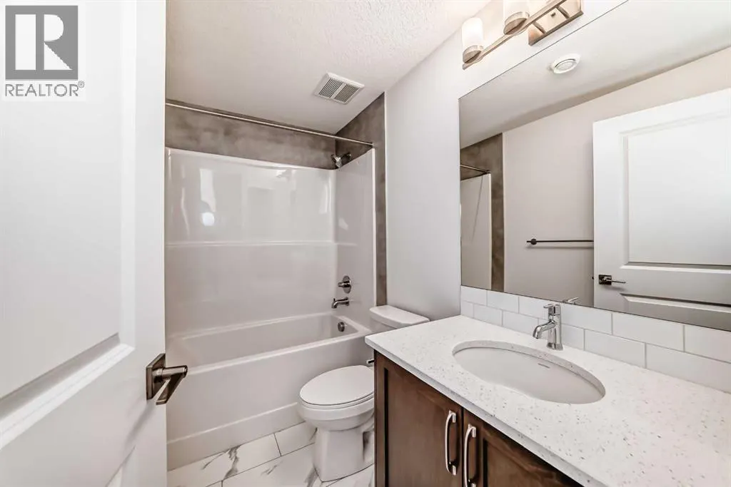 367 Homestead Grove NE