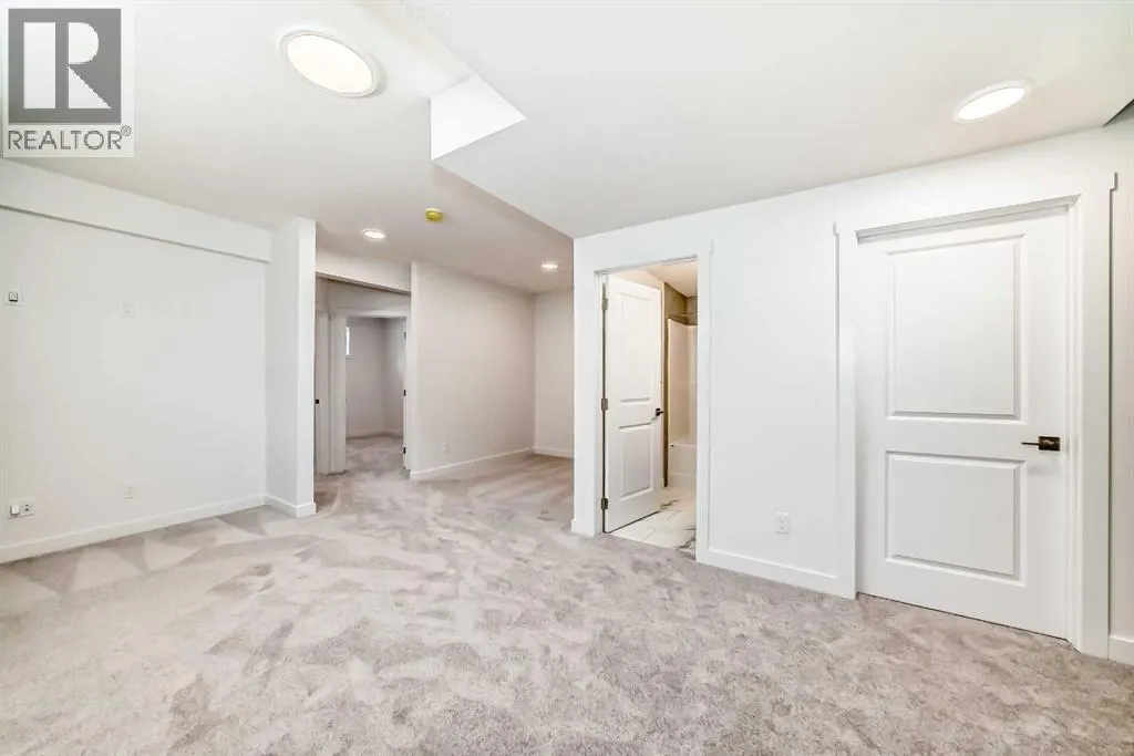 367 Homestead Grove NE