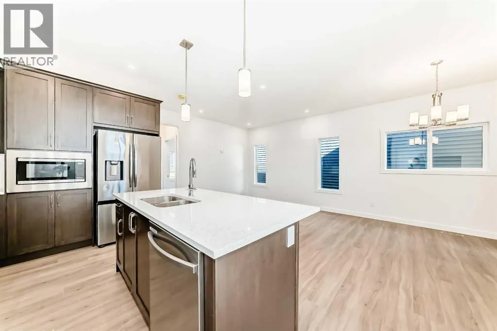 367 Homestead Grove NE
