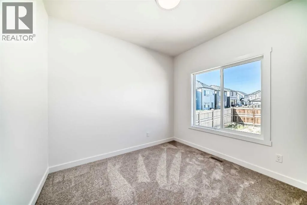 367 Homestead Grove NE