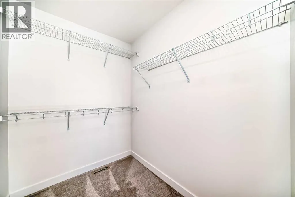 367 Homestead Grove NE