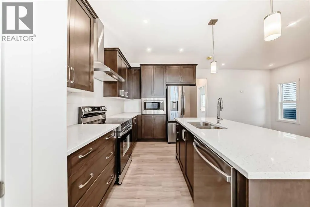 367 Homestead Grove NE