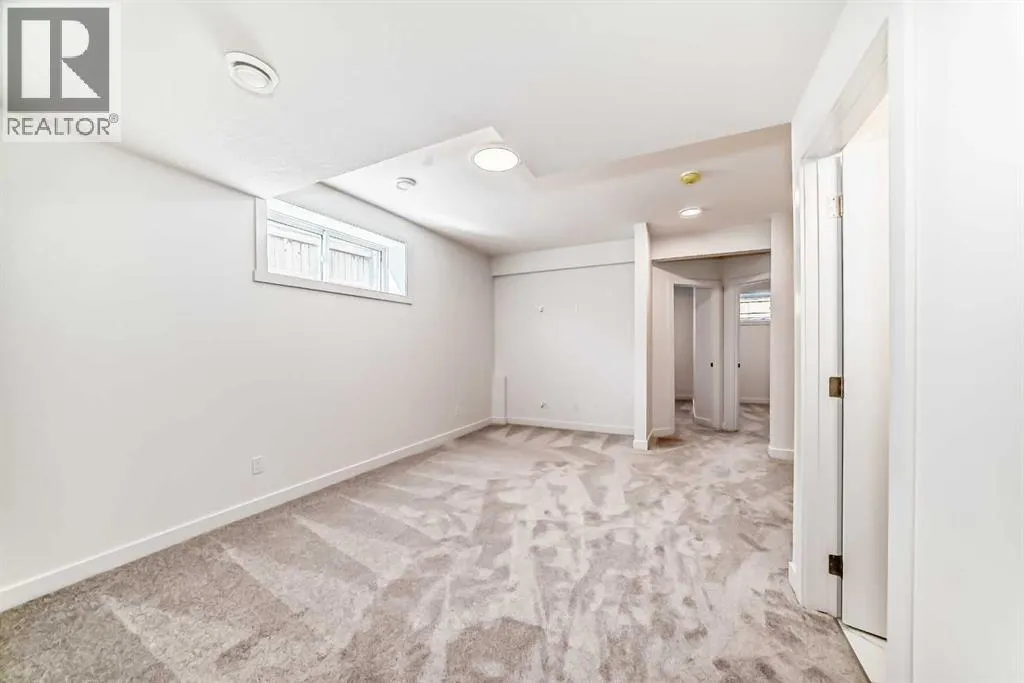 367 Homestead Grove NE