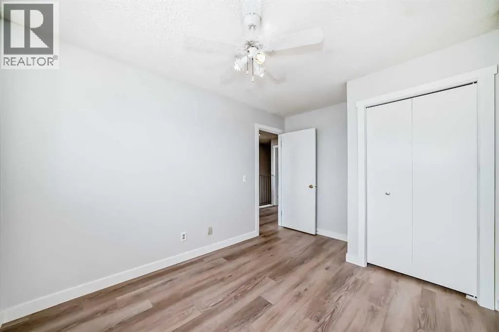 24 Castlebrook Rise NE