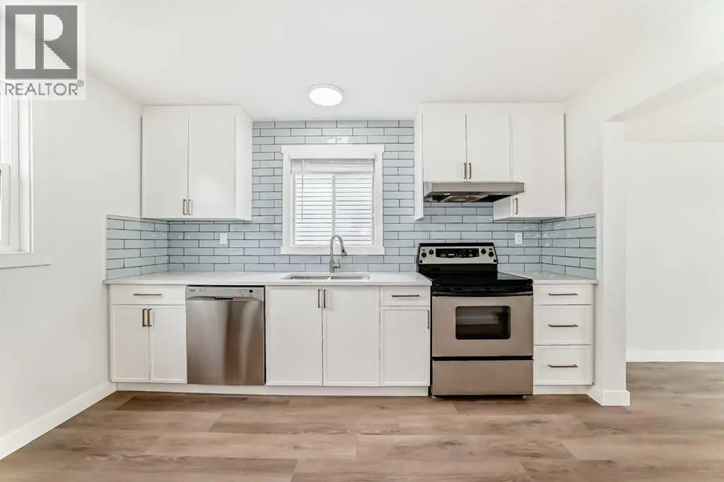 24 Castlebrook Rise NE