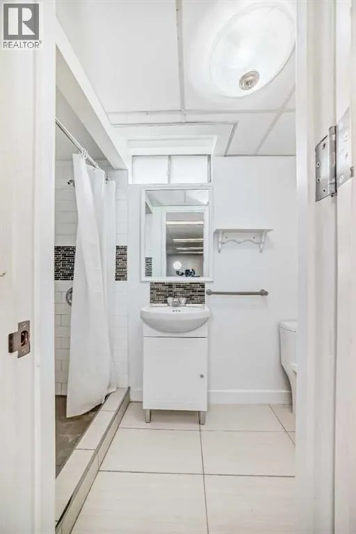 24 Castlebrook Rise NE