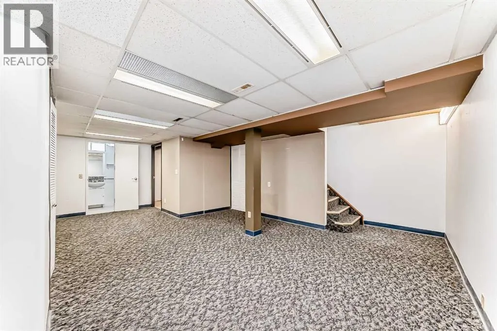 24 Castlebrook Rise NE