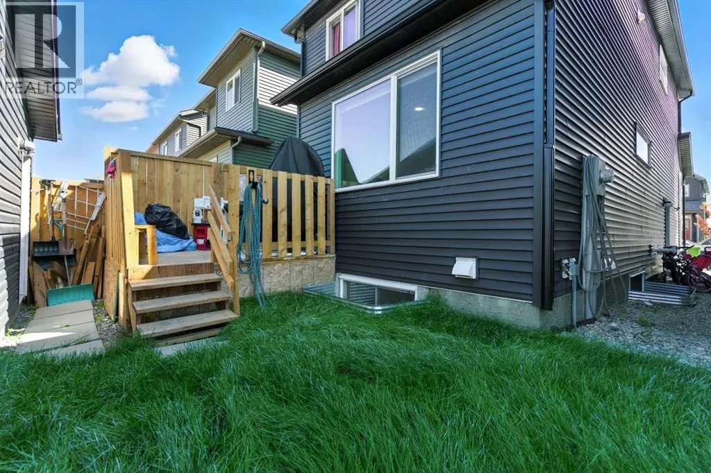268 Savanna Terrace NE