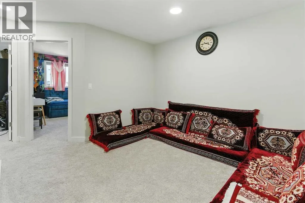 268 Savanna Terrace NE
