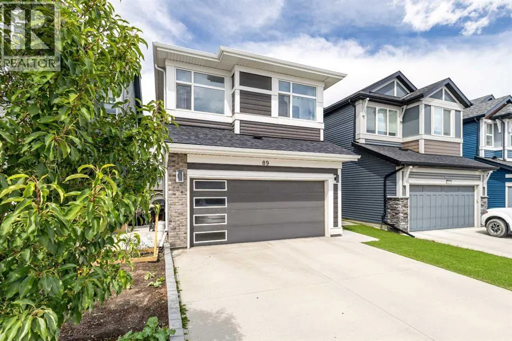 89 howse Common NE