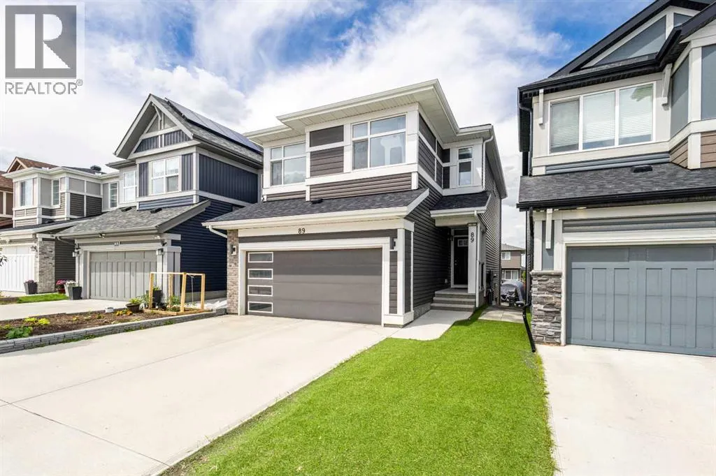 89 howse Common NE