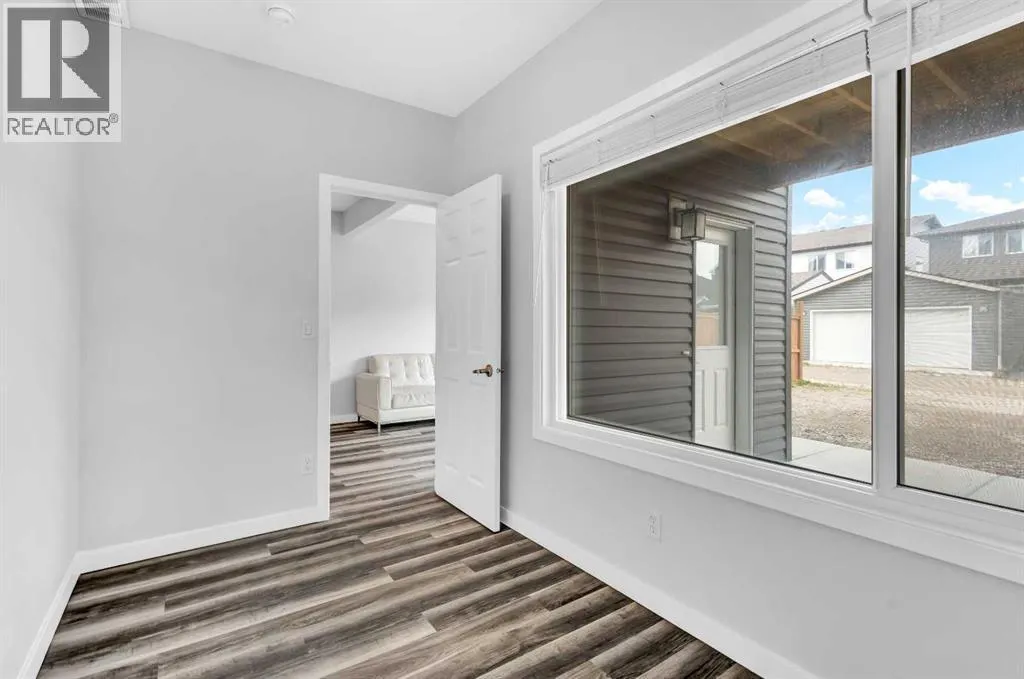 89 howse Common NE