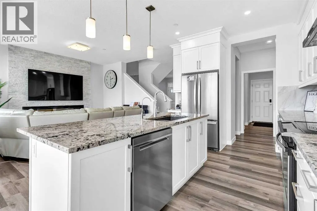 89 howse Common NE
