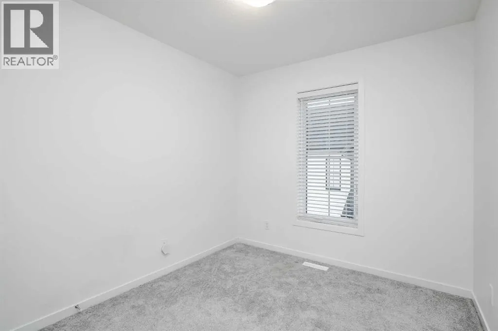 25 South Point Manor SW