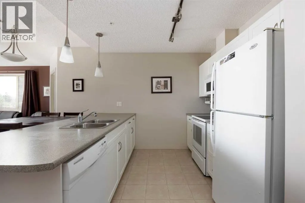 304, 136D Sandpiper Road