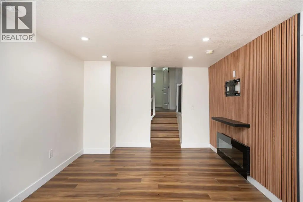 140 Whitworth Way