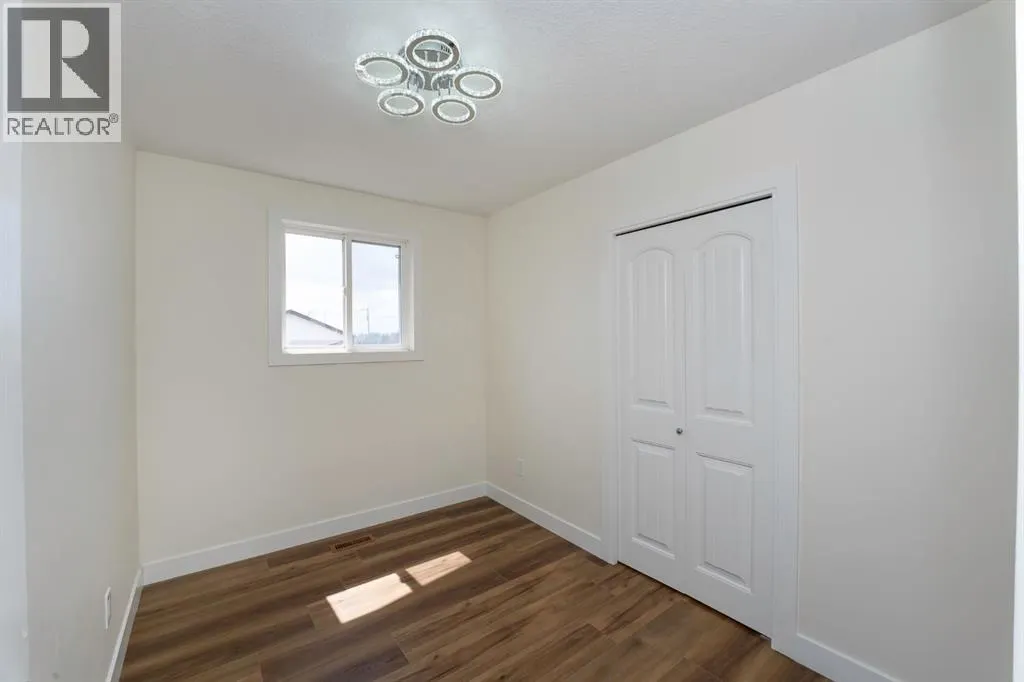 140 Whitworth Way