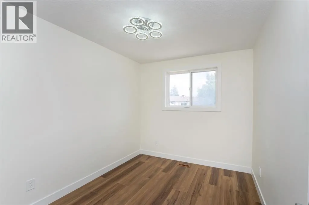 140 Whitworth Way