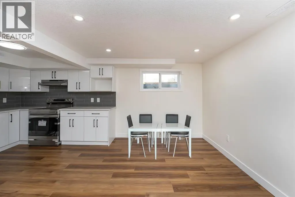 140 Whitworth Way