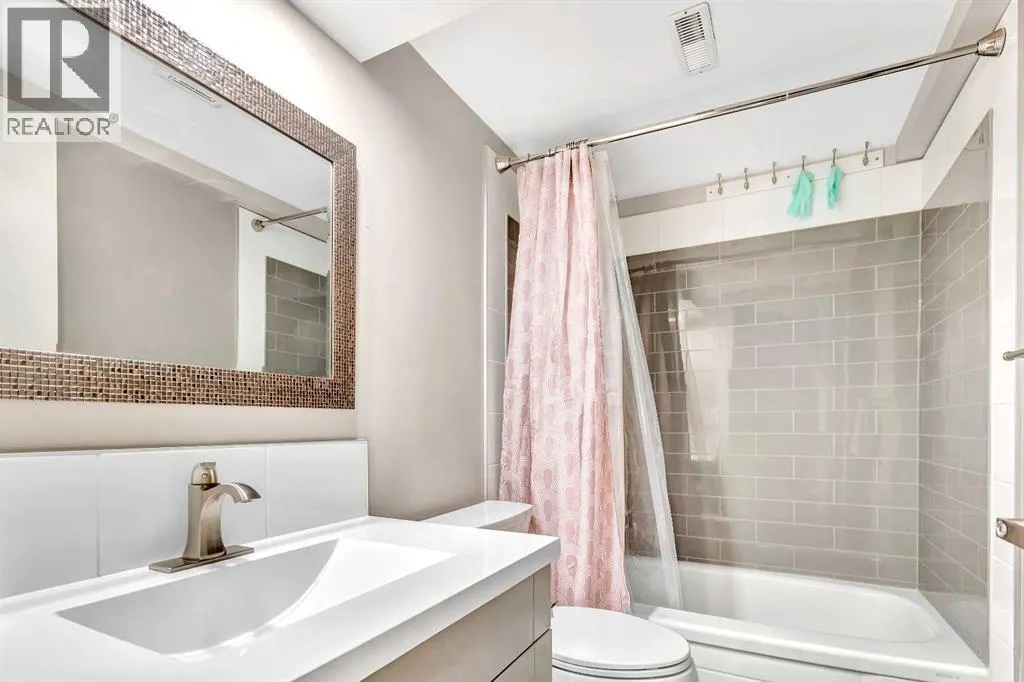 760 West Chestermere