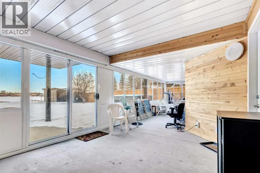 760 West Chestermere