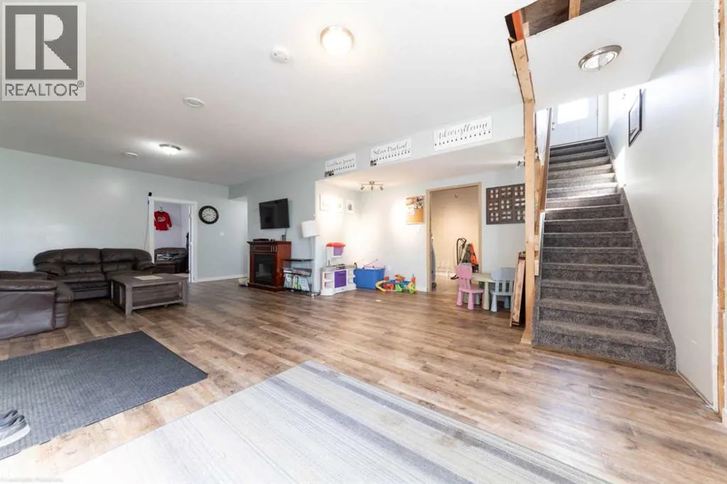 26 Hillmond Avenue