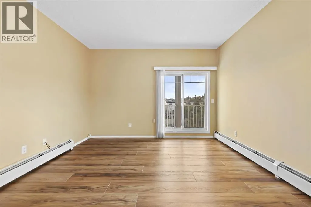 8318, 70 Panamount Drive NW
