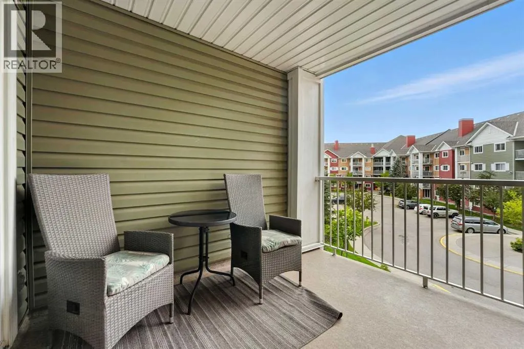 3311, 10 Prestwick Bay SE