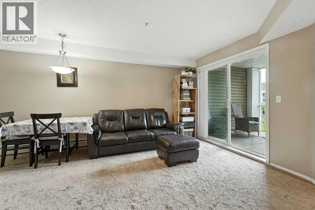 3311, 10 Prestwick Bay SE