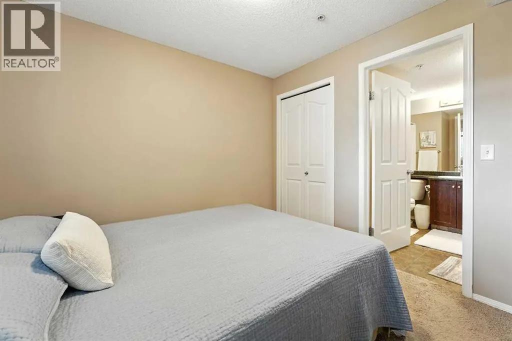 3311, 10 Prestwick Bay SE