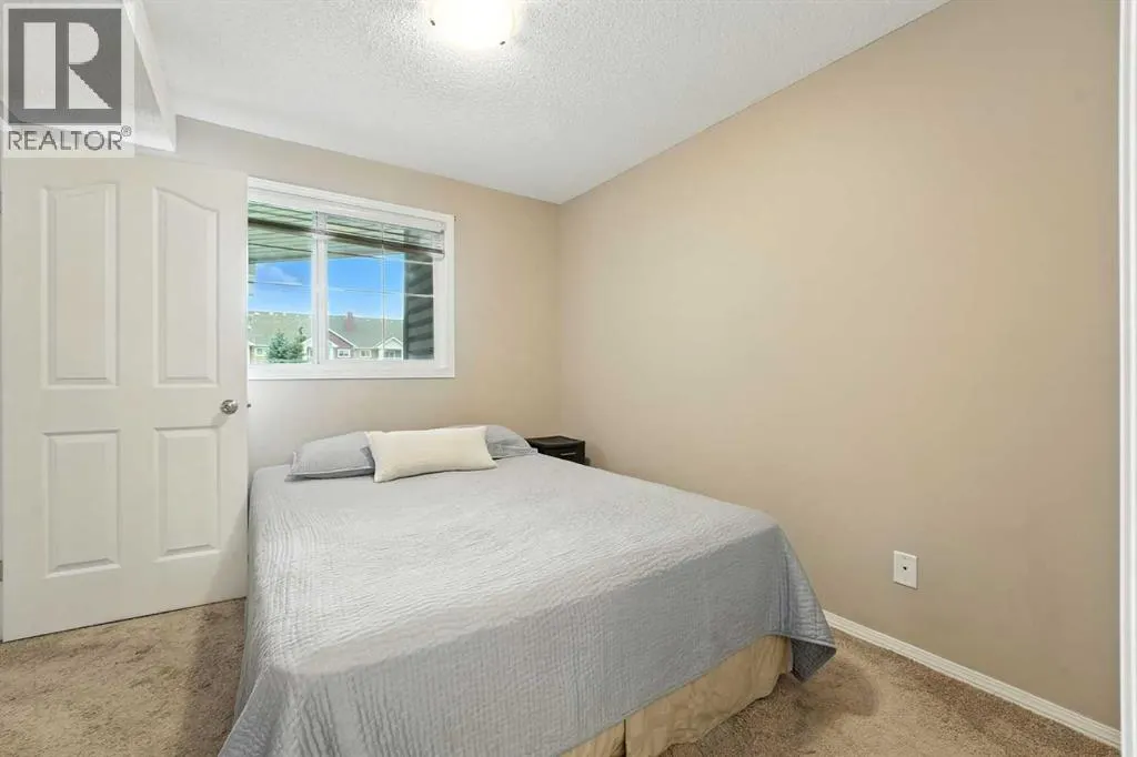 3311, 10 Prestwick Bay SE