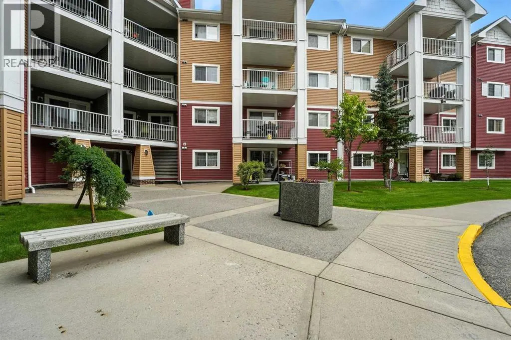 3311, 10 Prestwick Bay SE