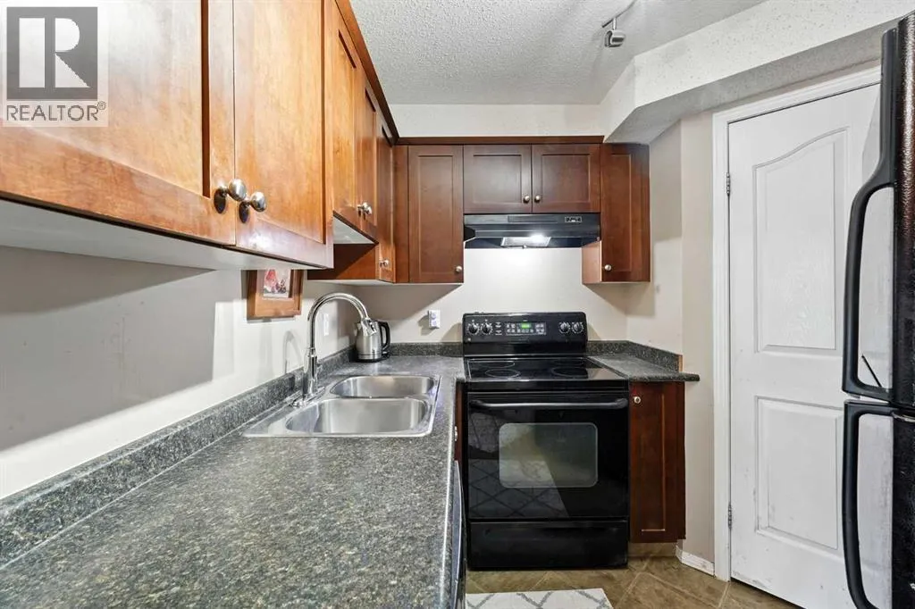 3311, 10 Prestwick Bay SE