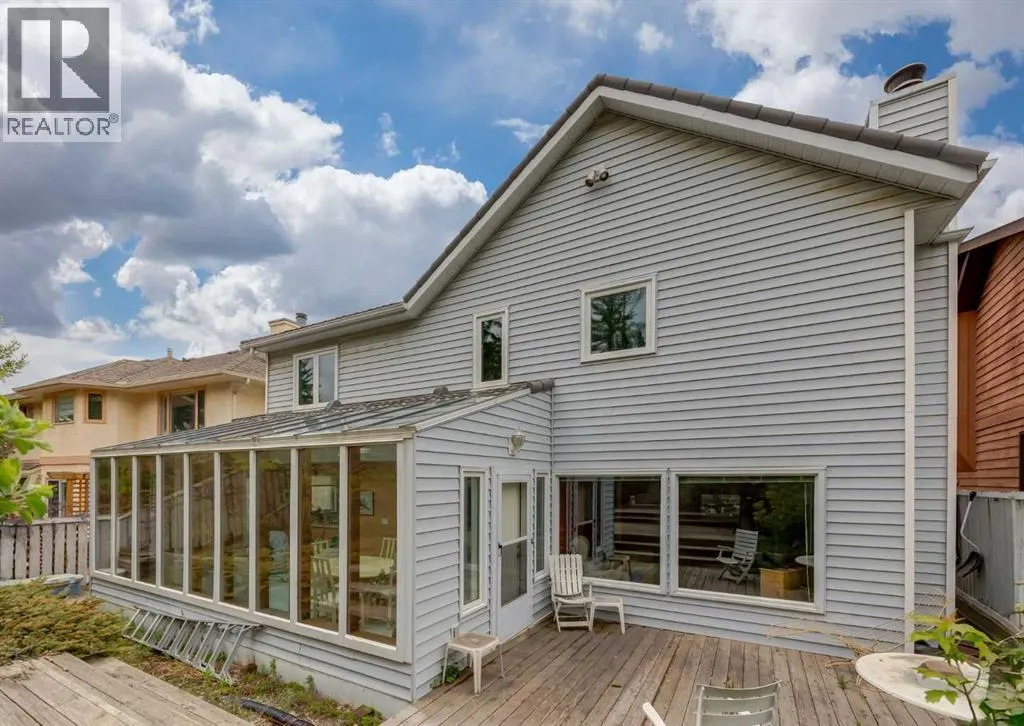 164 Hawksbrow Drive NW