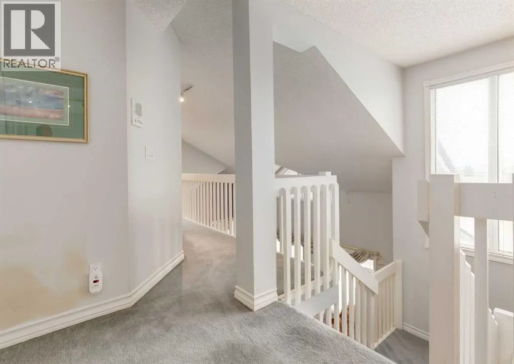 164 Hawksbrow Drive NW