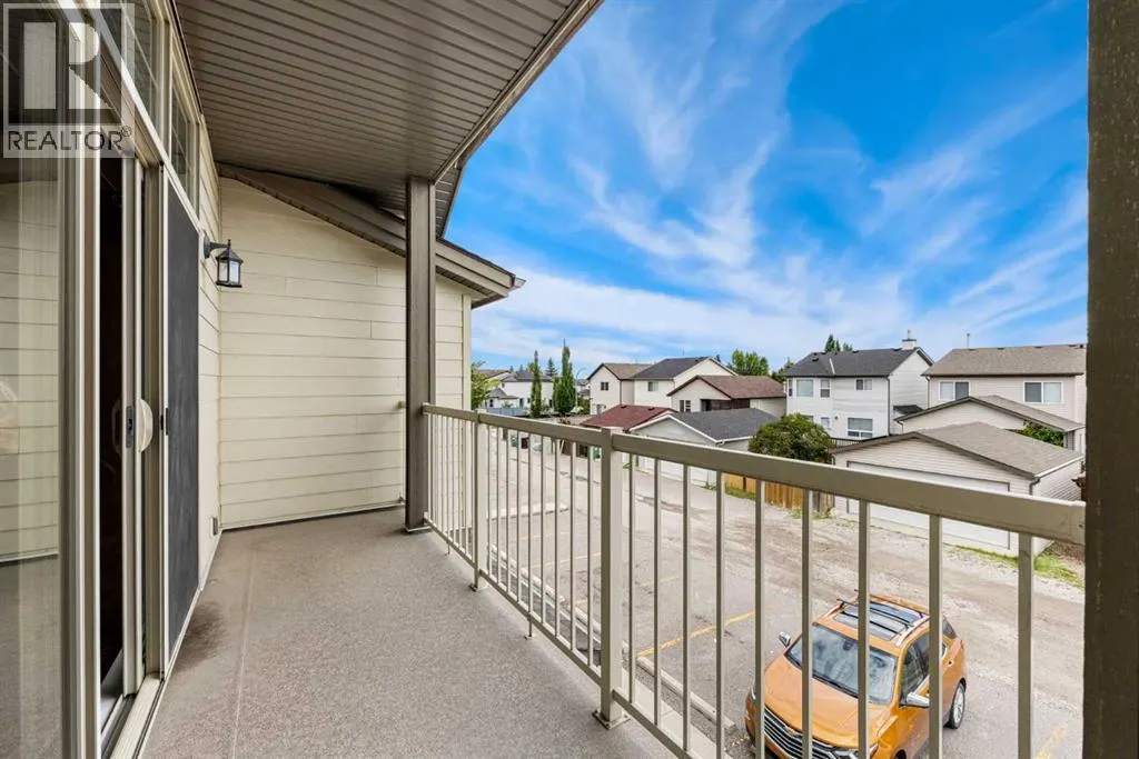 2203, 230 Eversyde Boulevard SW