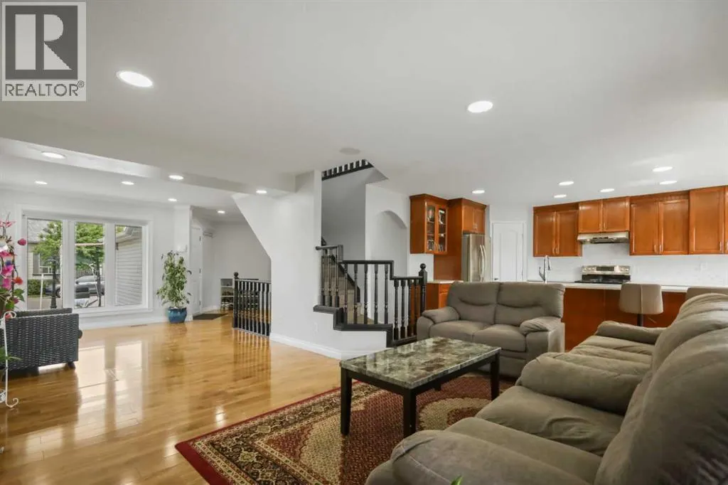 140 Coventry Green NE
