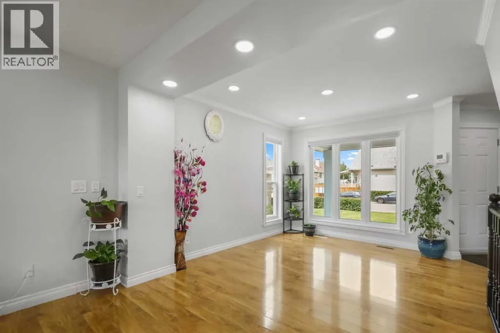 140 Coventry Green NE