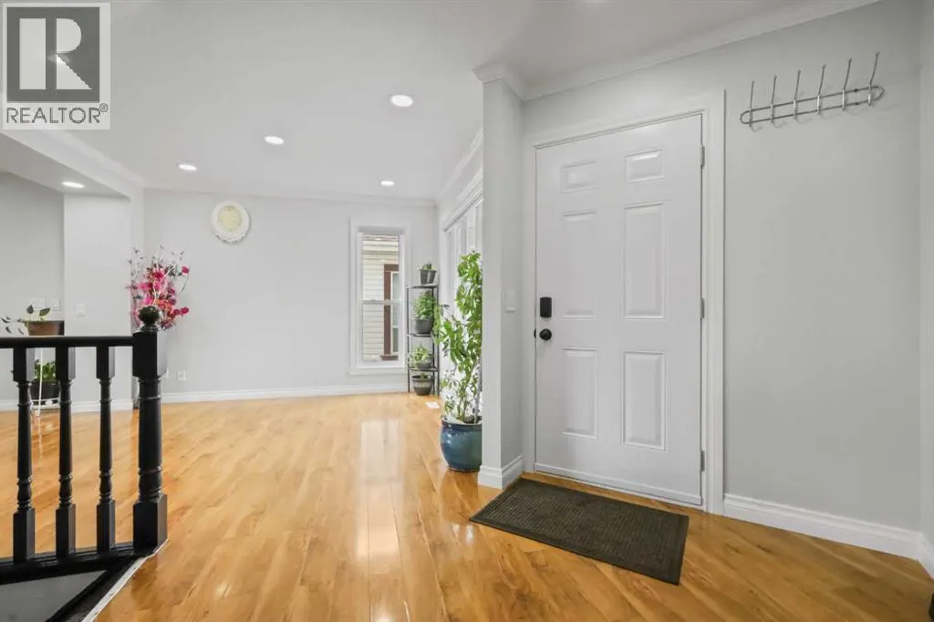 140 Coventry Green NE