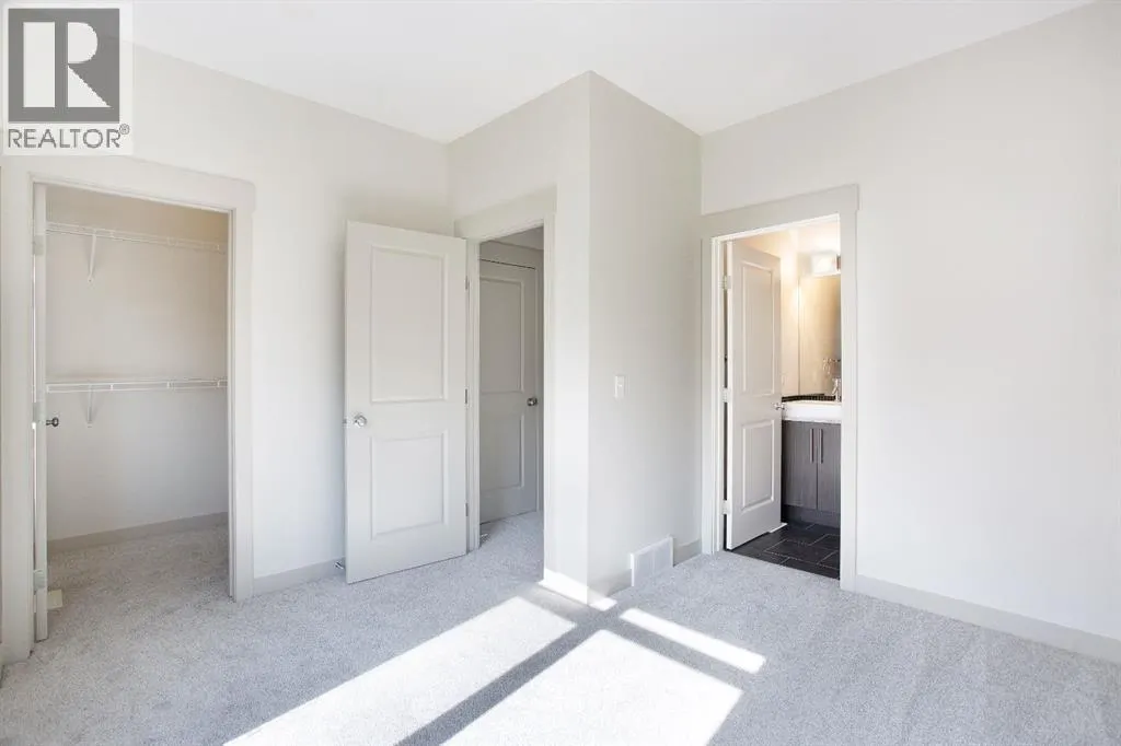 21 Skyview Point Link NE