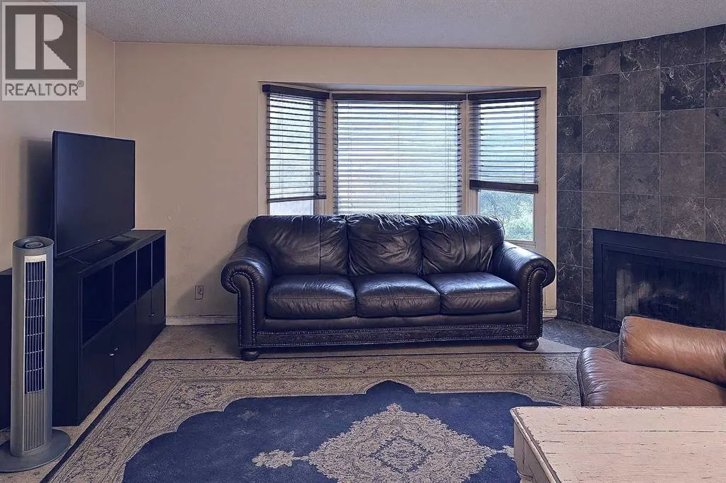 259 Deerview Drive SE
