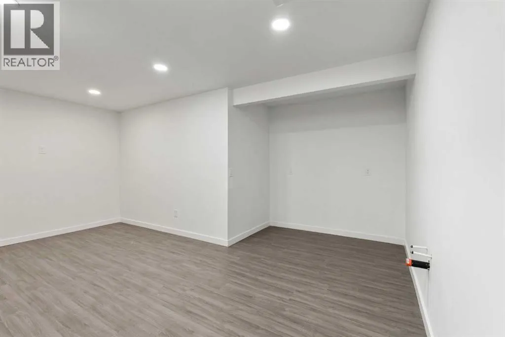 149, 7707 Martha's Haven Park NE