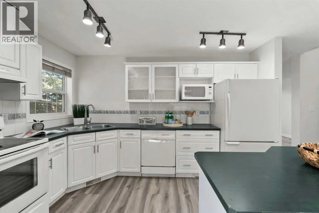 149, 7707 Martha's Haven Park NE