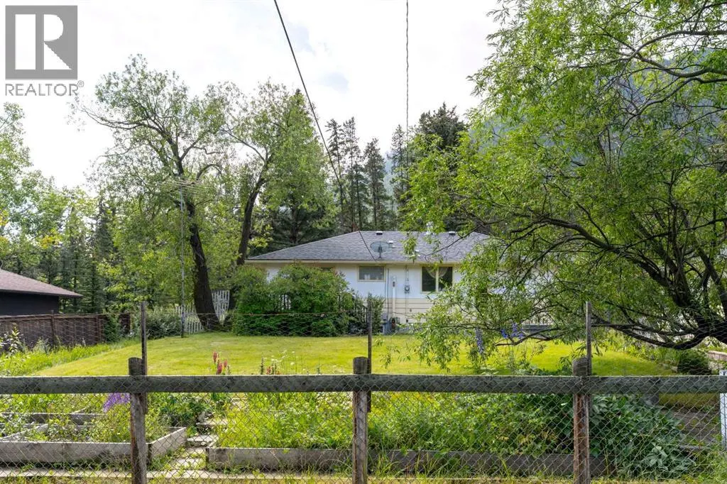 125 Rainbow Avenue