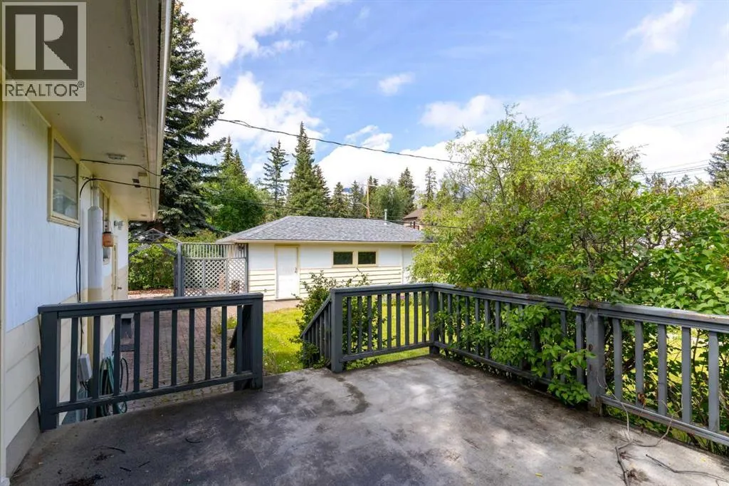 125 Rainbow Avenue