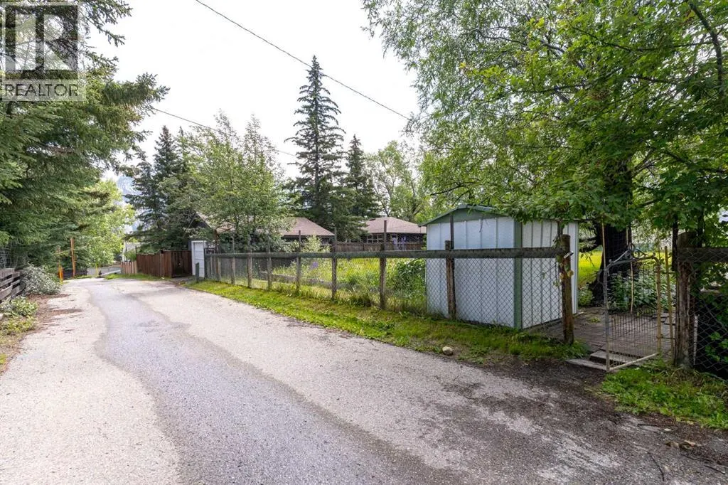 125 Rainbow Avenue