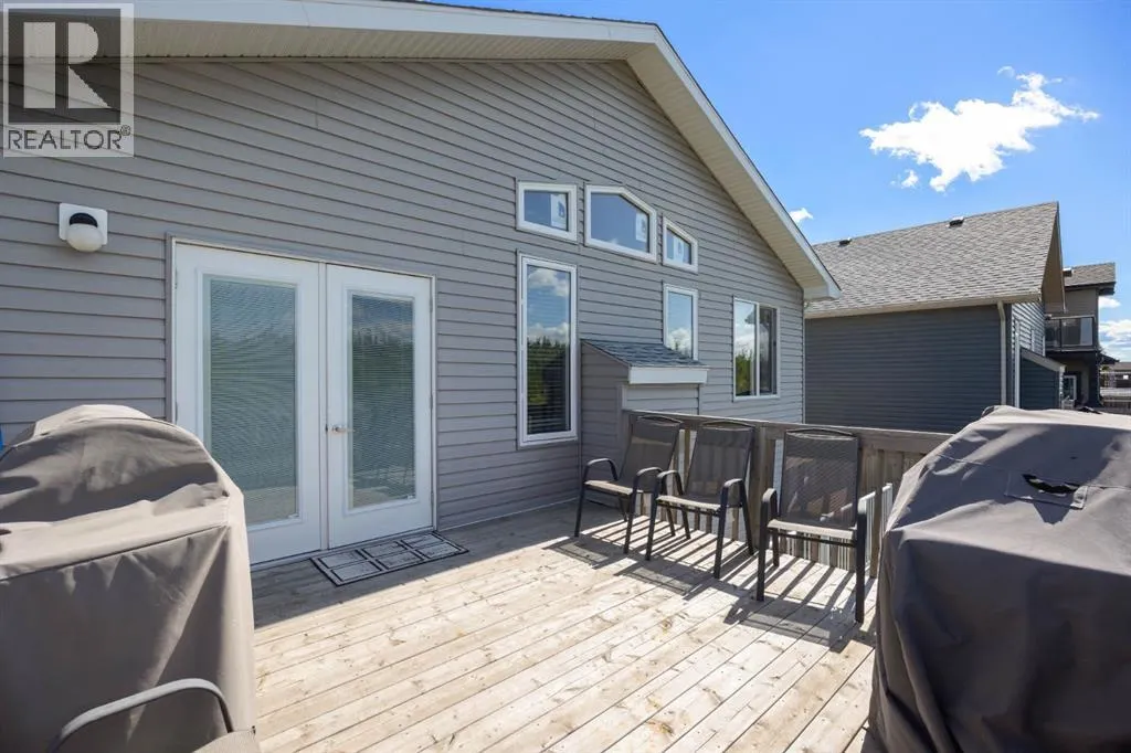 457 Walnut Crescent