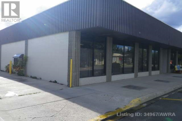 111 GOVERNMENT ROAD, Hinton