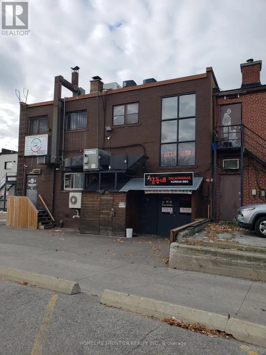 6347 YONGE STREET
