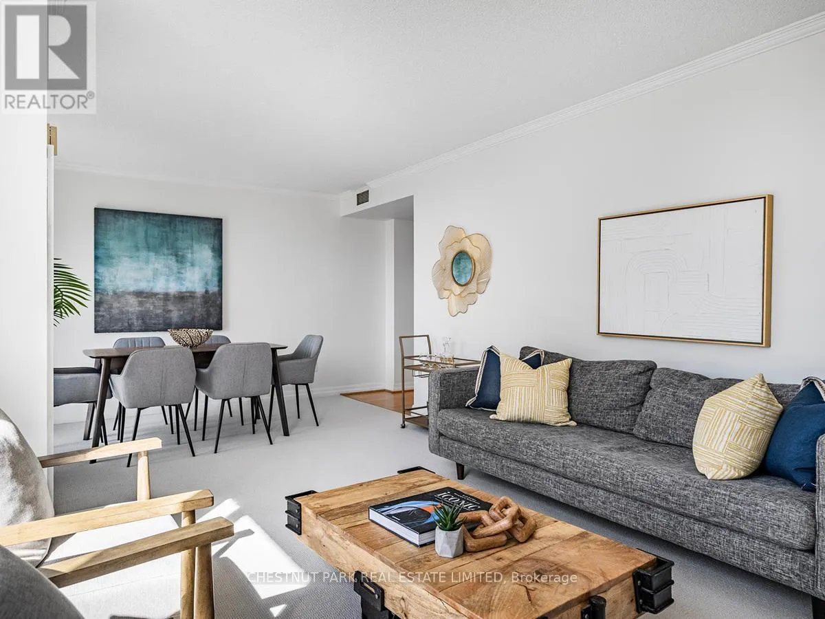405 - 2727 YONGE STREET